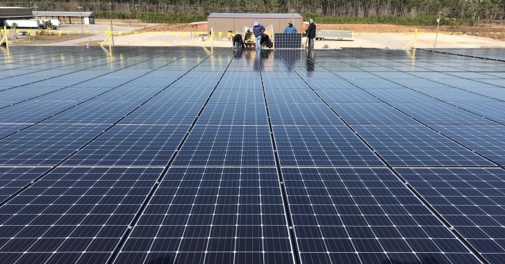 Jinko Solar Panels on Massive Commercial Installation
