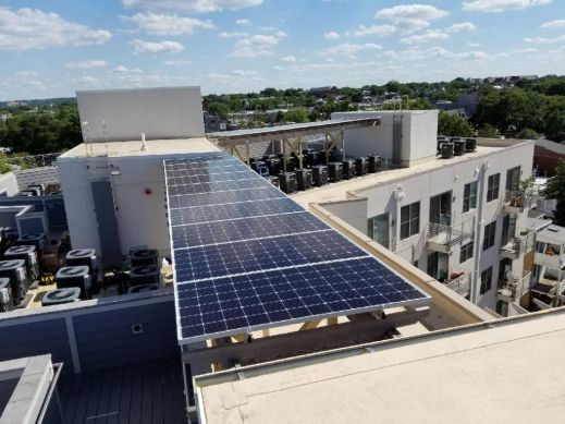 Solar Panels on Commercial Roof by Ipsun Power